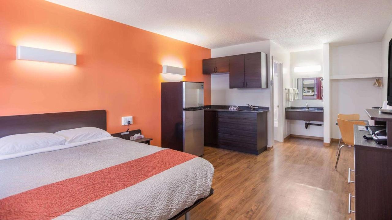 Motel Bo-Camrose, Ab Esterno foto