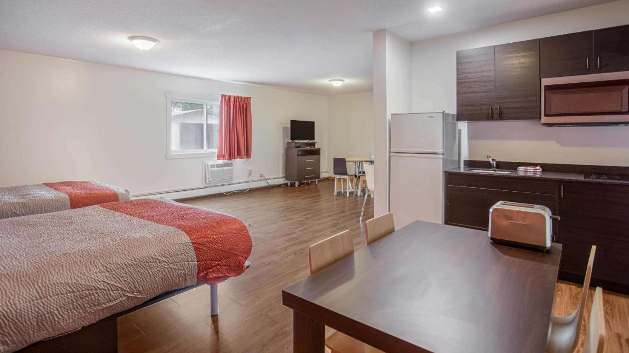 Motel Bo-Camrose, Ab Esterno foto