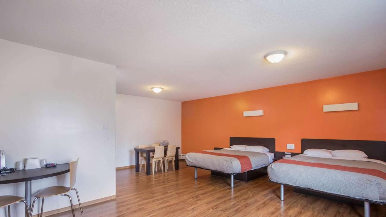 Motel Bo-Camrose, Ab Esterno foto