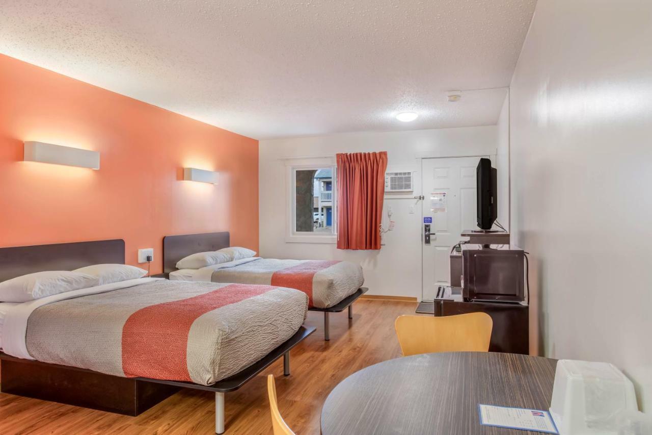 Motel Bo-Camrose, Ab Esterno foto
